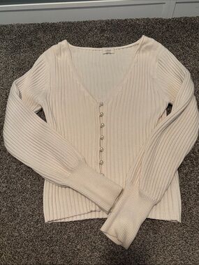 Wilfred Cream Ribbed V-Neck Cardigan with Pearl Buttons